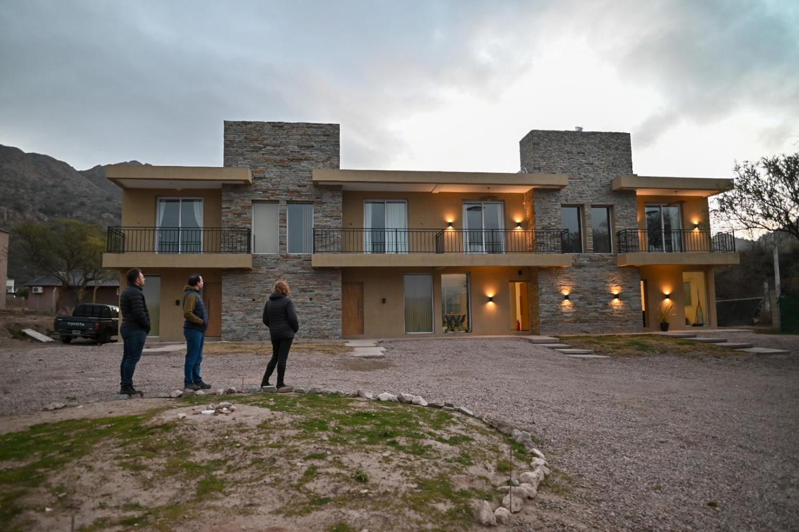 Montearena Potrero De Funes Apartment *